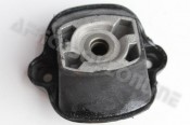 MERCEDES W126 ENGINE MOUNTING