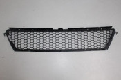 RENAULT BUMPER GRILLE SANDERO  2014-