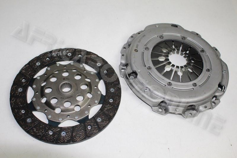 VOLKSWAGEN GOLF 5GTI 2.0 2010  CLUTCH KIT