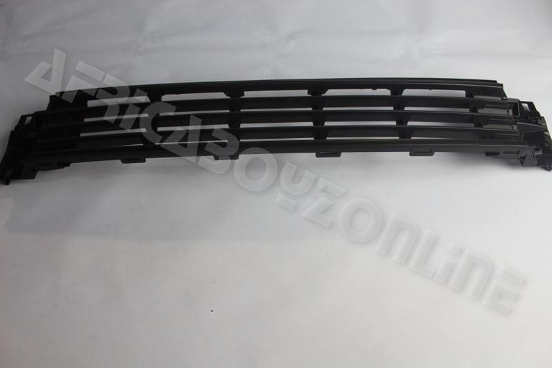 VW BUMPER CENTER GRILLE POLO 1.6TDI 15