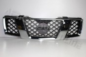 NISSAN NAVARA 2.5 TD (2010) GRILLE MAIN