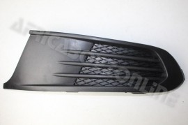 VOLKSWAGEN POLO 6 1.6I 11-15 LH/SEDAN BUMPER GRILLE