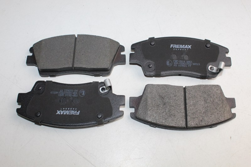 HYUNDAI TUCSON KIA SPORTAGE  BRAKE PADS FRONT 2015