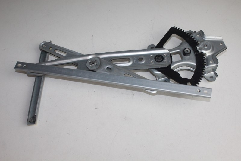 HYUNDAI I20 R/F WINDOW REGULATOR NO MOTOR