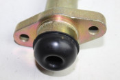 LANDROVER CLUTCH SLAVE CYLINDER DICOVERY 2 TD5 00-