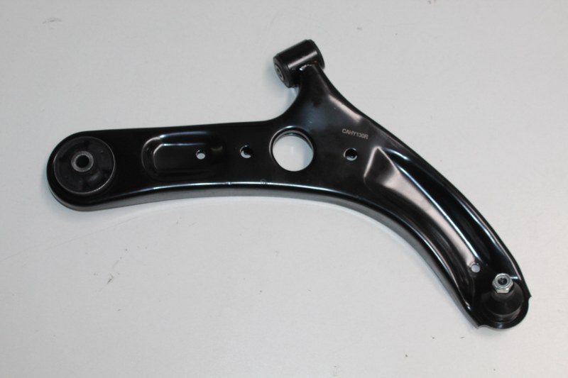 KIA CERATO FRONT LOWER CONTROL ARM RH | AfricaBoyz Online