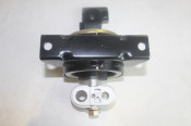 CHEVROLET CRUZE 2013 F18 D4 GEARBOX MOUNTING