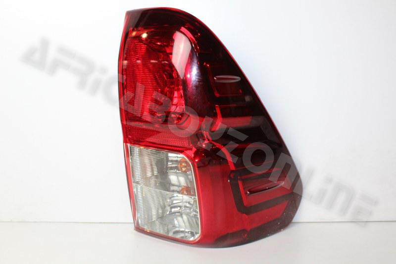 TOYOTA HILUX GD6 2.2 2016 TAIL LAMP RH