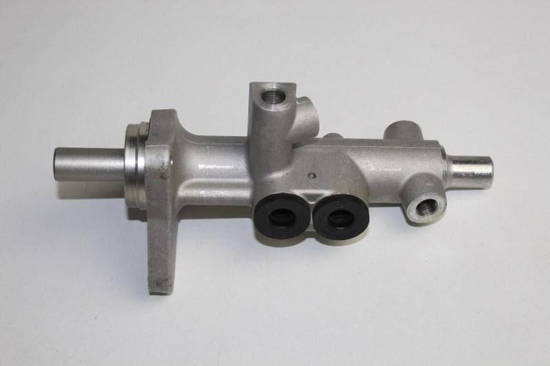 MERC C240 W203 BRAKE MASTER CYLINDER