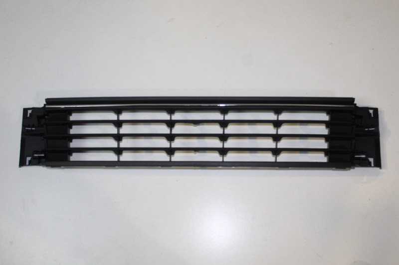 VW POLO 2016- 1.0 FRONT BUMPER GRILLE WITH CHROME MOULDING