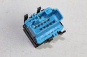 RENAULT DUSTER 2013- FRONT WINDOW SWITCH RIGHT 13-