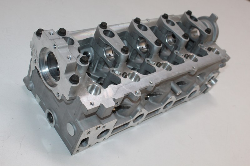 HYUNDAI SANTA FE CYLINDER HEAD WITHOUT VALVES | AfricaBoyz Online