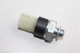 RENAULT MEGANE 3 2011-2013 1.4TCE OIL PRESSURE SWITCH
