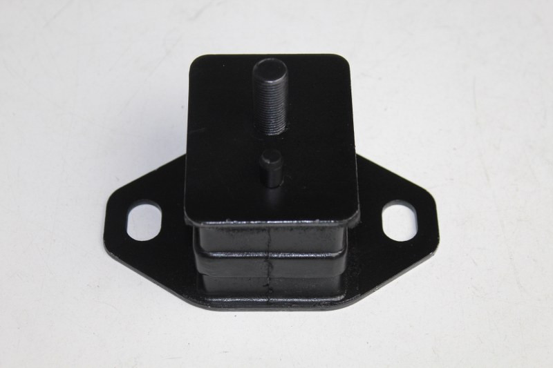 TOYOTA ENGINE MOUNTING HILUX 2.2 4Y 1987-2010