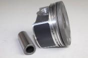 MERC PISTON SET  W204 C200 271 ENG 2012