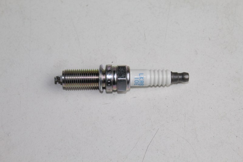 Mahindra
 SPARK PLUGS XUV300
 2019