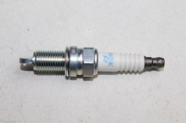 FIAT NGK SPARK PLUG PUNTO 1.4 2013-