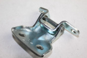 ISUZU KB320 DOOR HINGE-LH 3.2 1998-2004