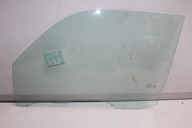 HYUNDAI H100 DOOR GLASS LF N/S