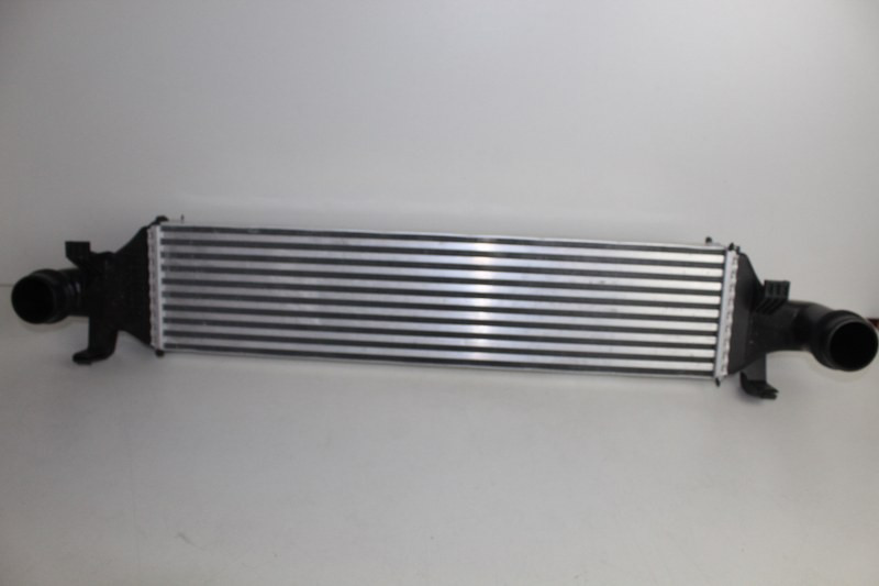 MERC INTERCOOLER GLA200 W156 2015