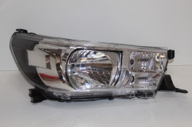 TOYOTA HEADLAMP RF HILUX GD6 D/CAB 2016-