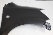 DAIHATSU F-FENDER-RH SIRION 1.3 07-13