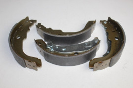 PEUGEOT BRAKE SHOE KIT 207 1.4 09-11