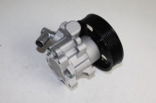 MERC POWERSTEERING PUMP W204 C350 642ENG 2013