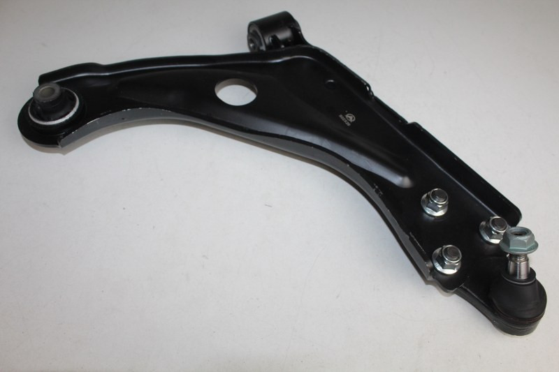 PEUGEOT CONTROL ARM 3008 1.6 LOWER RIGHT 17-