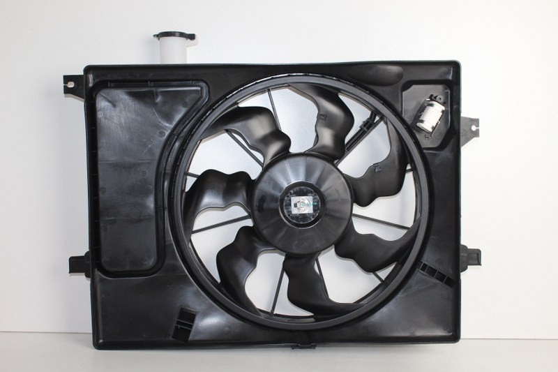 HYUNDAI ELANTRA RADIATOR FAN G4NB 2012