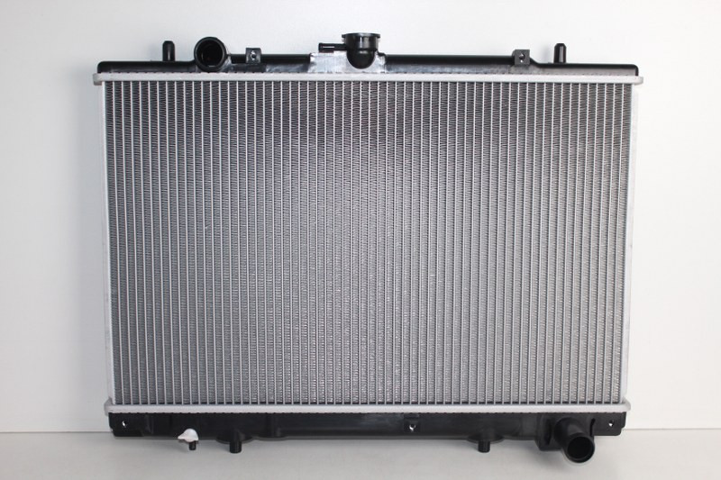 MITSUBISHI RADIATOR-598X375X26 COLT 2.4 4G64 06-08