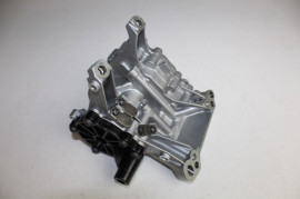 BMW OIL PUMP F30 318I B38 2016