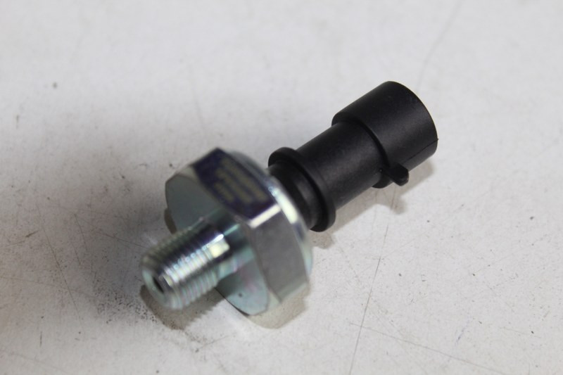 JEEP OIL PRESSURE SENSOR GRAND CHEROKEE 3.0 11-