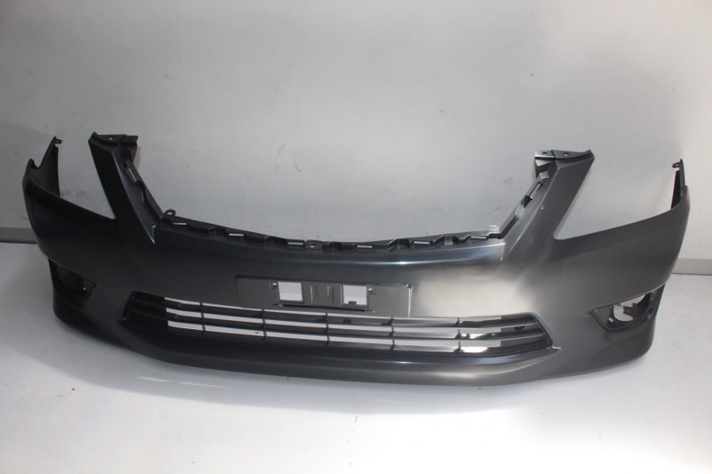 TOYOTA FRONT BUMPER INNOVA 2.7 2011-