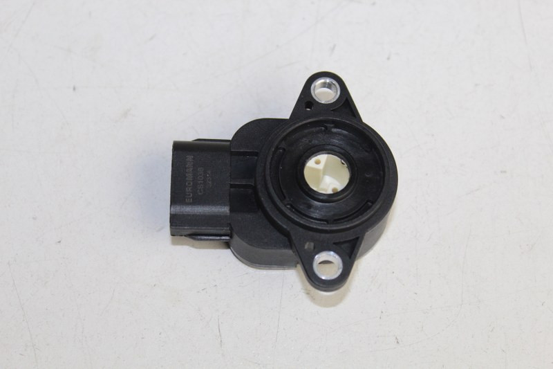 MAZDA SENSOR-ACCELERATOR POSITION ETUDE 1.6 01-05