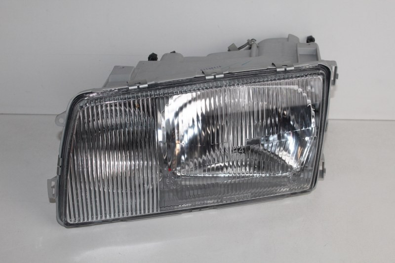 MERC HEADLAMP RHS W126 YR 82-96