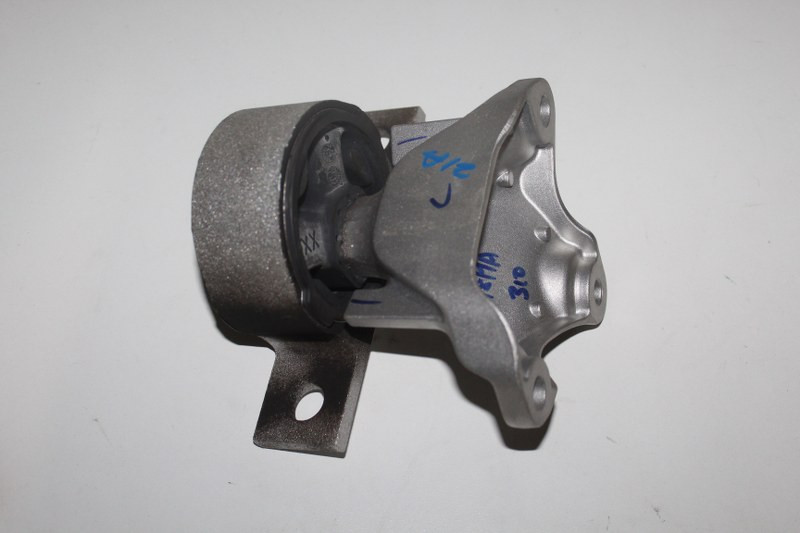 RENAULT TRIBER 2020 1.0 ENGINE MOUNTING LHS